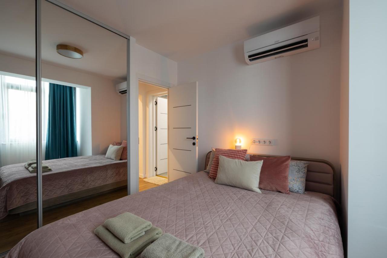 Opal Beachfront Apartment Varna Exterior foto